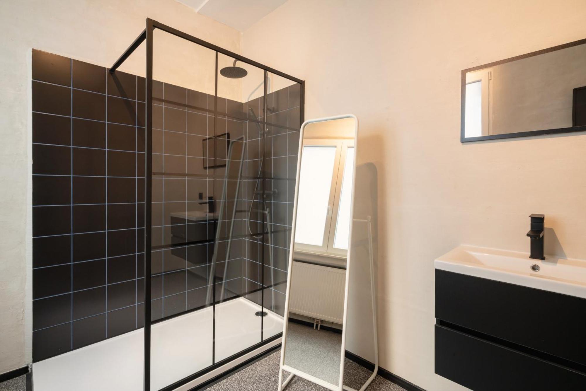 Antwerp City Center Two-Bedroom Apartments Exterior photo